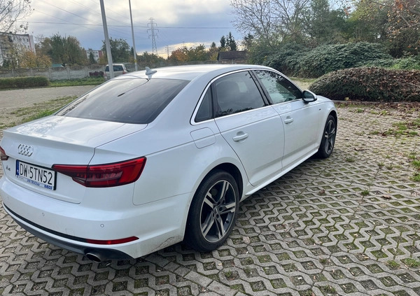 Audi A4 cena 85000 przebieg: 94000, rok produkcji 2017 z Wrocław małe 154